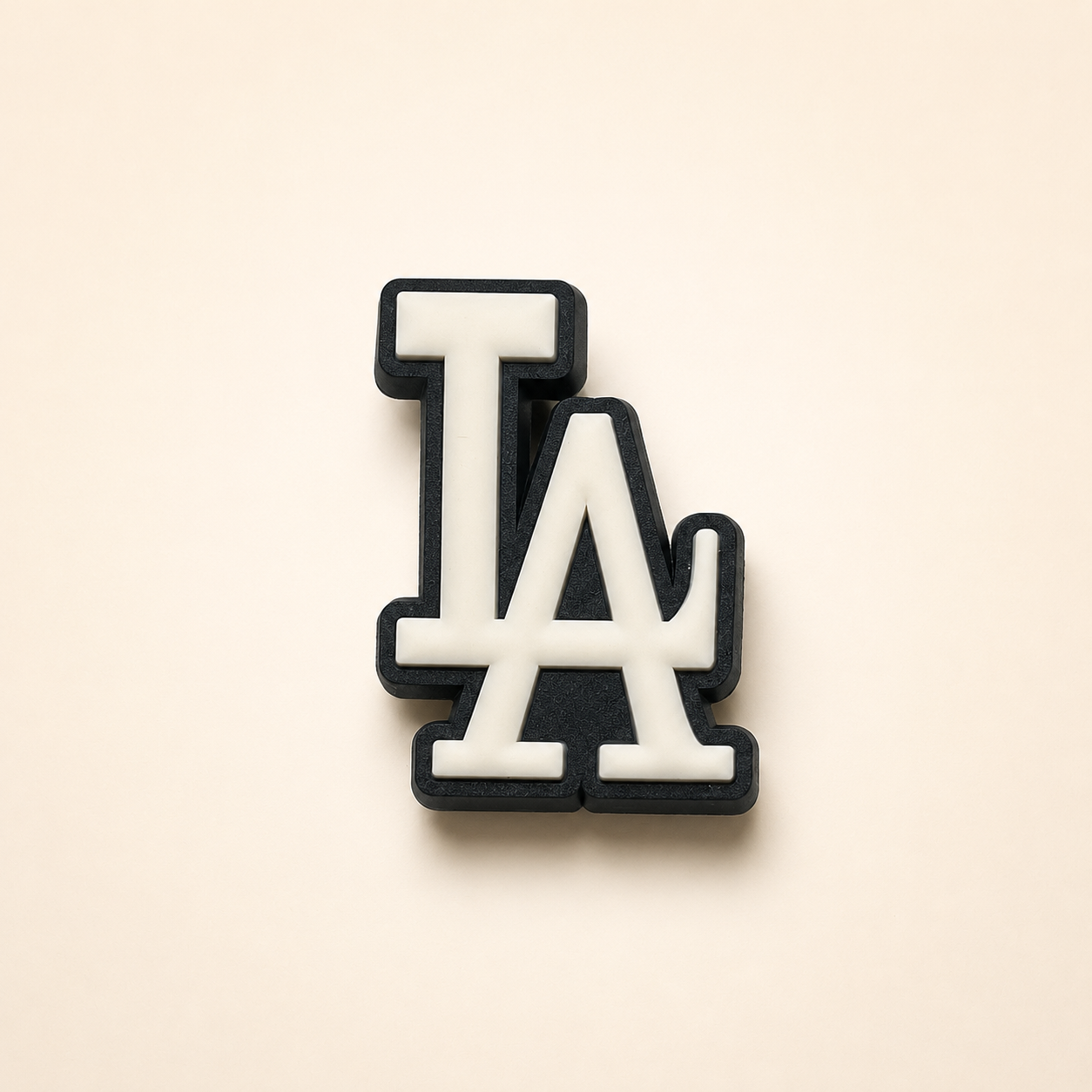 LA N&B