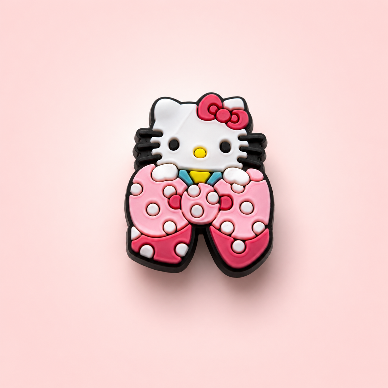 Hello-Kitty avec nœud rose